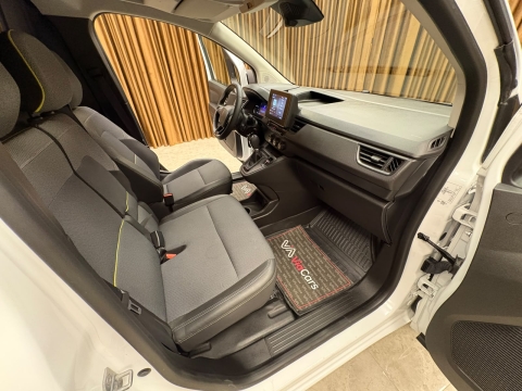 RENAULT KANGOO 1.5 BLUEDCİ Equilibre %20 FATURA K.KARTINA 12TKST