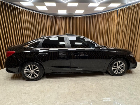 HONDA CİVİC 1.5VTEC ELEGANCE PLUS HATASIZ BOYASIZ 12 TAKSİT