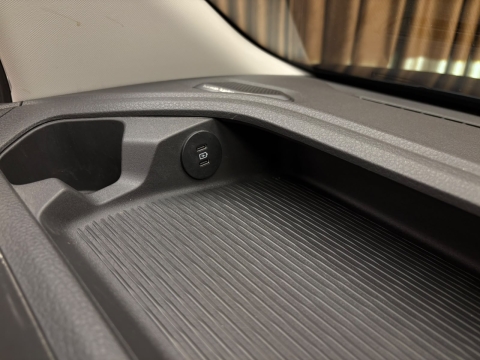 VW CARAVELLE 2.0 TDI STYLE CAM TAVAN %20 FATURA HATASIZ 12 TAKST