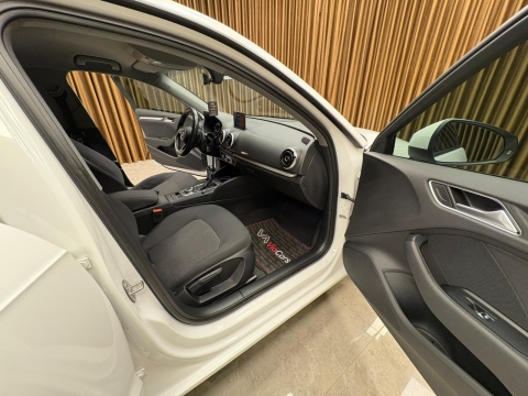 AUDİ A3 SPORTBACK 1.0 TFSI DYNAMİC S-TRONİC SERVİS BAKIMLI 12 TAKSİT