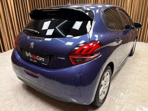 PEUGEOT 208 1.2 PURETECH ACTİVE OTOMATİK CAM TAVAN 12 TAKSİT